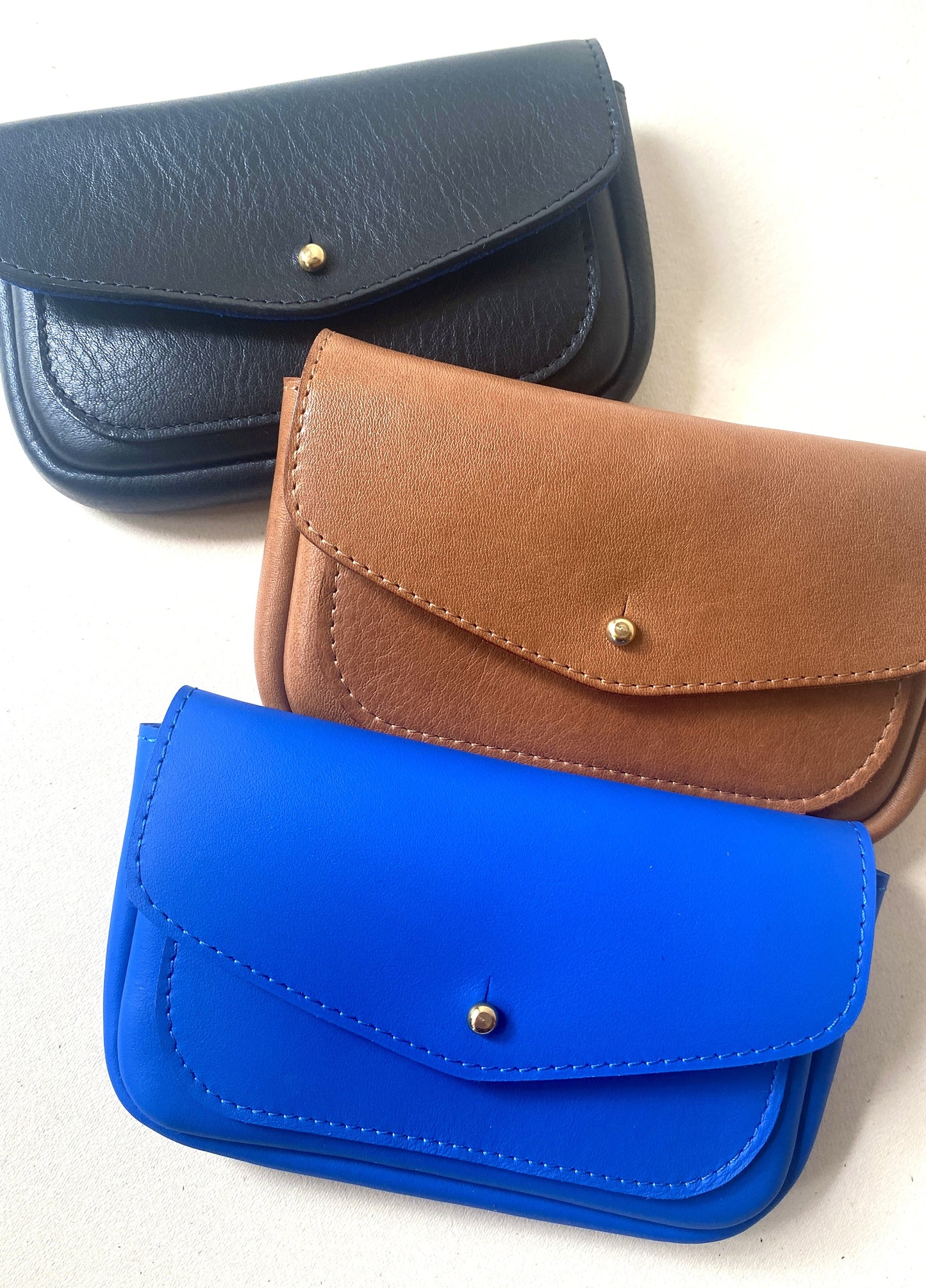 Portefeuille en cuir coloré fabriqué à Nantes