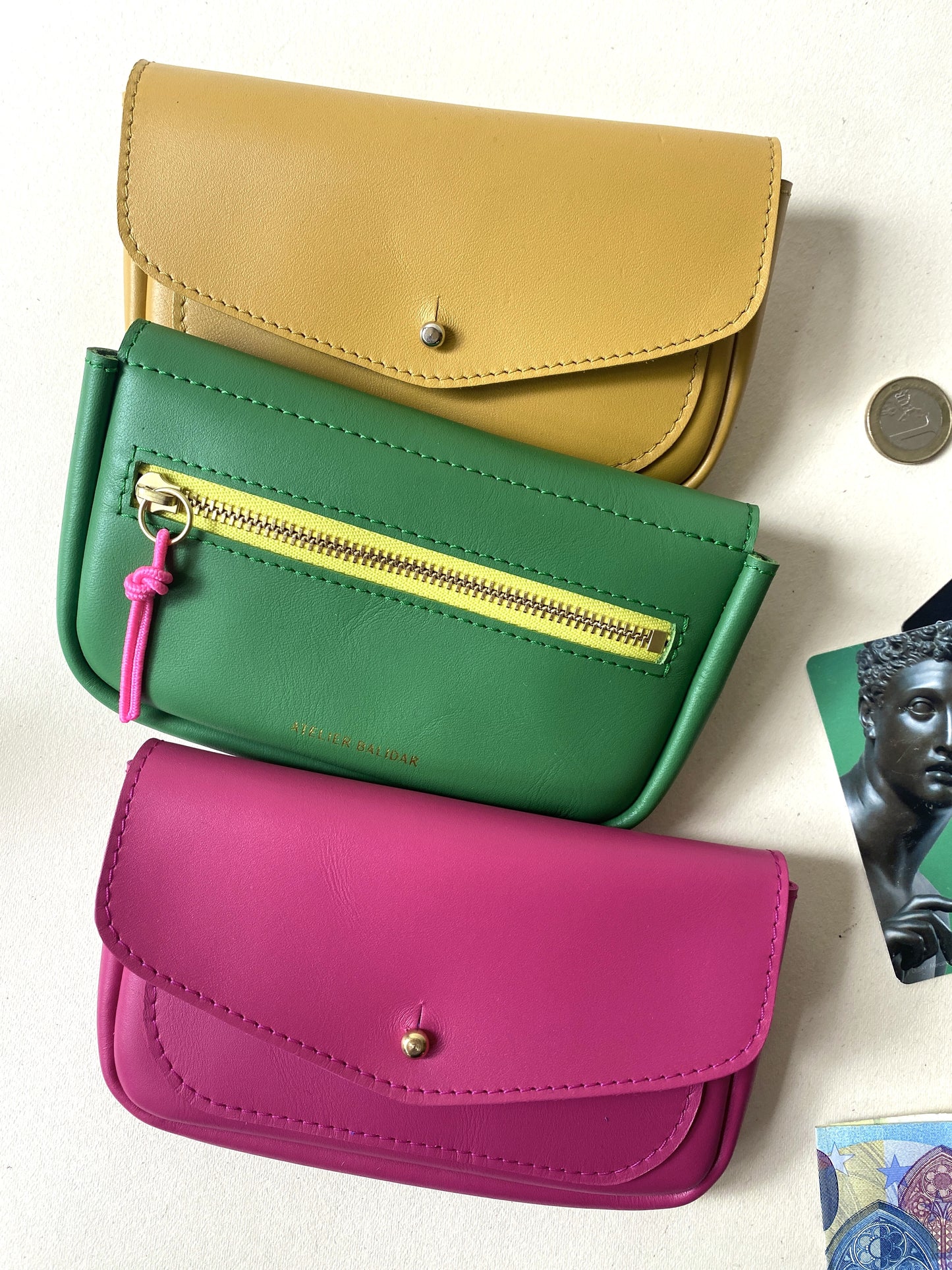 Portefeuille en cuir coloré fabriqué à Nantes