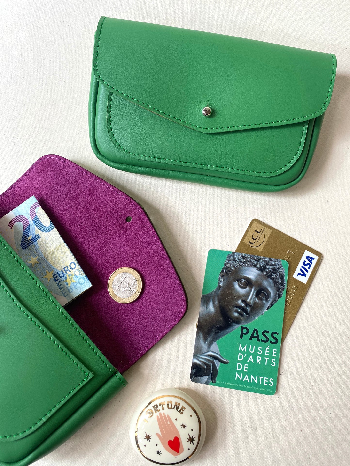 Portefeuille en cuir coloré fabriqué à Nantes
