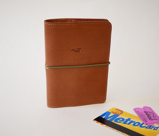 Protège-passeport en cuir personnalisable